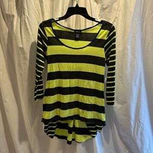 Neon yellow & dark gray striped skirt